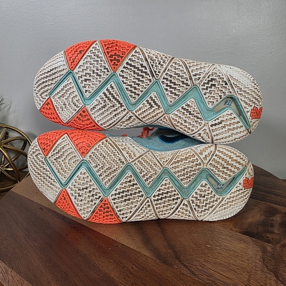 Nike Kyrie 4 \